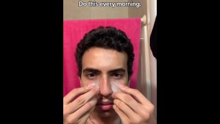 A melhor maneira de consertar seu rosto pela manhã.