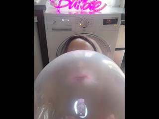 Bubbles Show Barbie