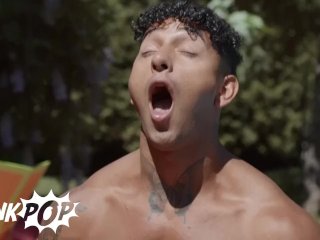 TWINKPOP - Kenzo Alvarez Rubs Cristiano's Body With His Own Cumscreen And Later Covers His Face Too screenshot number 1