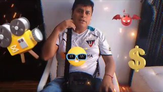 YOUNG ECUADORIAN LOVES MASTURBATING IN THE CLASSROOM