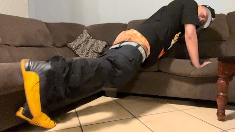 Shoe Play / Shoe Fucking / Dry Humping - SexySaggerYo