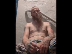 Smoking after a fun shower 😜💨🤑❤️💕