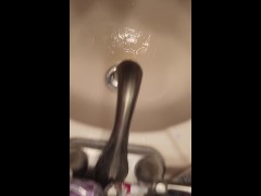 Hot MILF sneaks and pisses in roommates sink! Watch from her POV & reflection