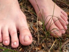 dirty feet outdoor - german foot fetish