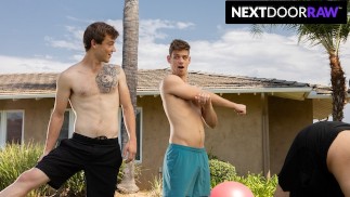 Качки тренируют жопы друг друга - Michael Del Ray, Scott Finn - NextDoorStudios