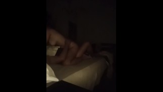 Я сосу своему парню и в итоге скачу на его члене, пока он не кончит в меня