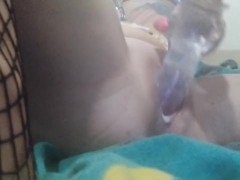 ВИДЕО СО СТОНАМИ. РАЗРАБАТЫВАЮ СВОЮ МАЛЕНЬКУЮ РОЗОВУЮ КИСКУ БОЛЬШИМ ДИЛДО КО ВСТРЕЧИ С НОВЫМ ЛЮБОВНИ - Screenshot 10 of 16 - New Lover