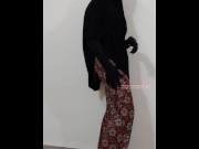 Preview 3 of Twerking Arab Horny Slut Masturbates both Holes قحبة مغربية في السعودية