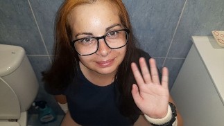 Cute fille ringard qui pisse