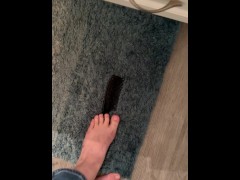 Oops I dropped my comb. Watch me pick it up with my toes