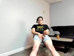 Leg Shaking Orgasm After Napping - Screenshot 8 of 16 - Verified Amateur