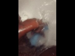 Bathtub fun - Screenshot 11 of 16 - Massage
