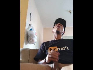 Descargando Mi Semen Sentado En El Sofa 💦😏