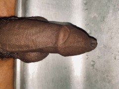 Peeing - Screenshot 2 of 16 - Uncut