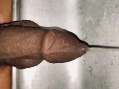 Peeing - Screenshot 7 of 16 - Uncut