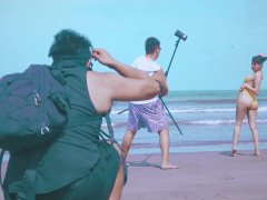 Photoshoot on the beach ends with bath sex