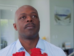 Ding Dong! Super Karen cheats on her Husband with Delivery Man - Screenshot 4 of 16 - Interracial