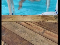 Pool fun - Screenshot 7 of 16 - Milf