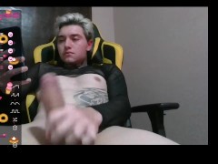 mesmo apos eu gozar continua ereto