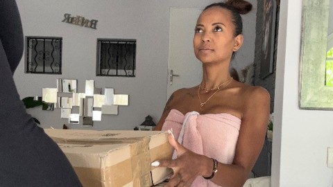 Miiana - CHALLENGE ; the DELIVERY guy put it in my ASS