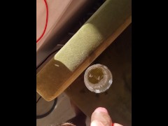 Messy piss - Screenshot 14 of 16 - Public