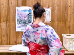 日本の温泉で一緒にエッチな事しましょうね - Screenshot 7 of 16 - 素人