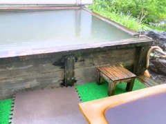 温泉で温まったらエッチな気分になったみたい - Screenshot 2 of 16 - Verticalvideo