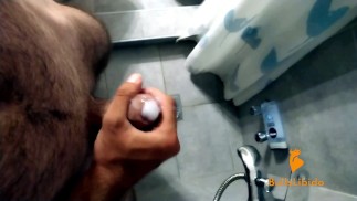 Hart in der Dusche Dickes Sperma
