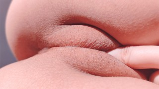 Plump Lips And A Wet Pussy CLOSE UP Italian Masturbation