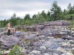 Секс секс на камнях, красивая девушка на природе - Screenshot 10 of 16 - Doggystyle