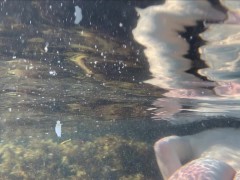 Поймал русалку за мастурбацией, заснял ее прелести под водой в море - Screenshot 16 of 16 - Mermaid