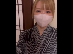 【縦動画】激かわ浴衣彼女のおまんこに騎乗位で大量中出し/日本人カップル/素人 - Screenshot 4 of 16 - 日本人