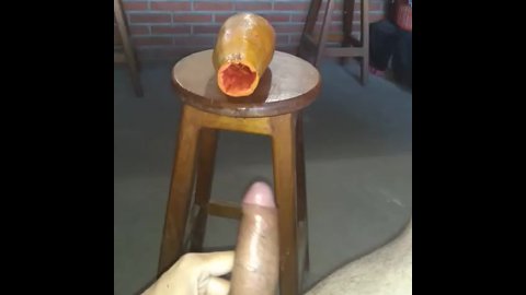 A PELO COGIENDO CON UNA PAPAYA (FETICHE DE LA FRUTA) 🍑🍌