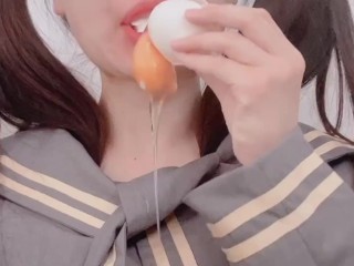 Crazy Japanese Student Eats Egg