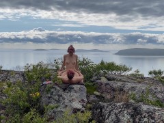 Приехали на необитаемые острова, чтобы снять для вас красивый секс на горе с видом на море - Screenshot 8 of 16 - Outdoor Sex