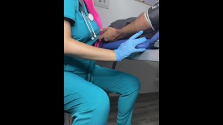 Jenny Pink Enfermeira Faz Um Tratamento Especial Para Uma Paciente Fofa Jenny Pink