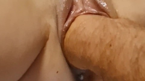 Amateur Fisting and Squirting Close up