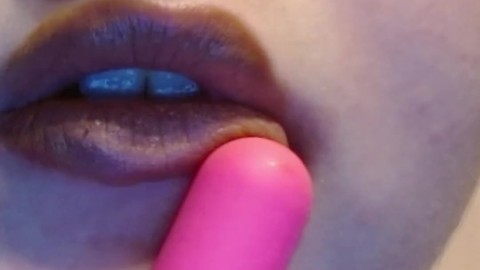 Naakte lippen worden getrild GEEN GELUID Spit & Lipstick ASMR