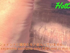 ジョイントを巻いて一緒に喫煙するだけの動画日本人素人個人撮影 - Screenshot 1 of 16 - Smoking 420