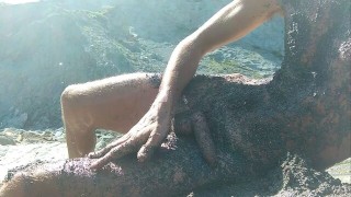 I Get Muddy and Do Nudism on a Virgin Beach in Front of a Gay Couple