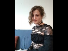 Lea Vibing - Screenshot 1 of 16 - Dancing