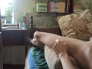 Un Ragazzo Magro Di 18 Anni Sogna Una Giovane Cagna