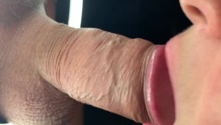 I suck a veiny cock through the center of a ring light - he blows a huge load on my face !
