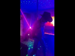 Dancing pole cowboy - Screenshot 13 of 16 - Poledancer