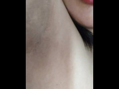 脇の臭いを臭がる。日本人女性の脇の臭いは使い古したタッパー容器と栗の花粉の臭い。 - Screenshot 14 of 16 - Armpit