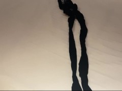 【人妻妄想日記初投稿】全身編みタイツに身を包みバイブでイク姿をみせつけます人妻の欲望は止まらない - Screenshot 1 of 16 - Hitozuma