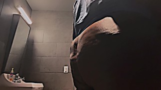 Толстушка трясет