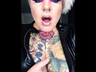 Tattooed Blonde with Big Round Ass Unzips toPlay and_Cum