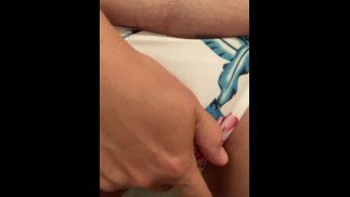 Смотри, как я мочусь и кончаю после купания