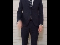 【全裸】変態新入社員男子のストリップ自撮り【勃起】 Perverted new employee strips - Screenshot 1 of 16 - 変態